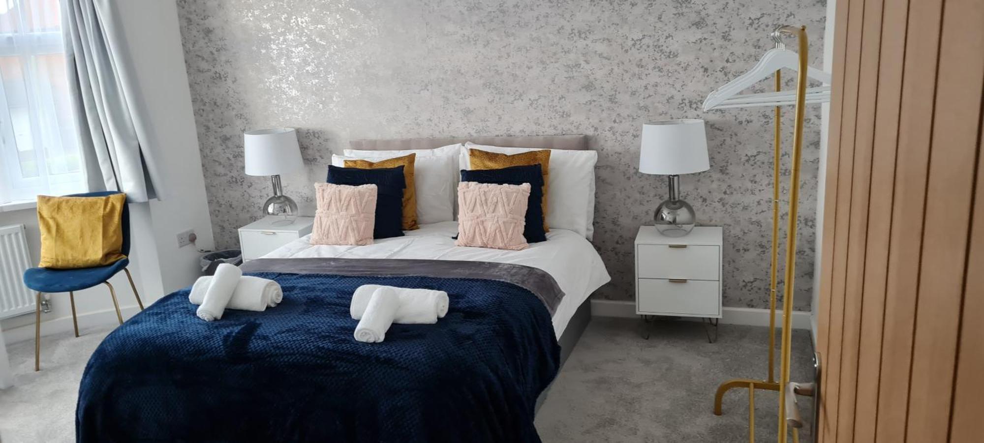 Shm Stays Leicester. Newly Renovated!! 15 Min Drive From City Centre, University. 9 Min Drive To Leicester City Stadium, 5 Min Drive To M1 & M69. 2 Min Walk To Bus Stop. Exterior foto